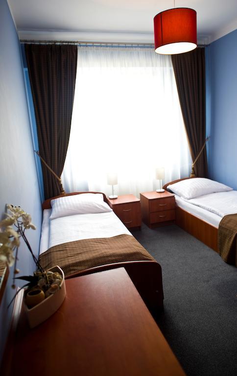 Hotel Korona Łuków Pokój zdjęcie